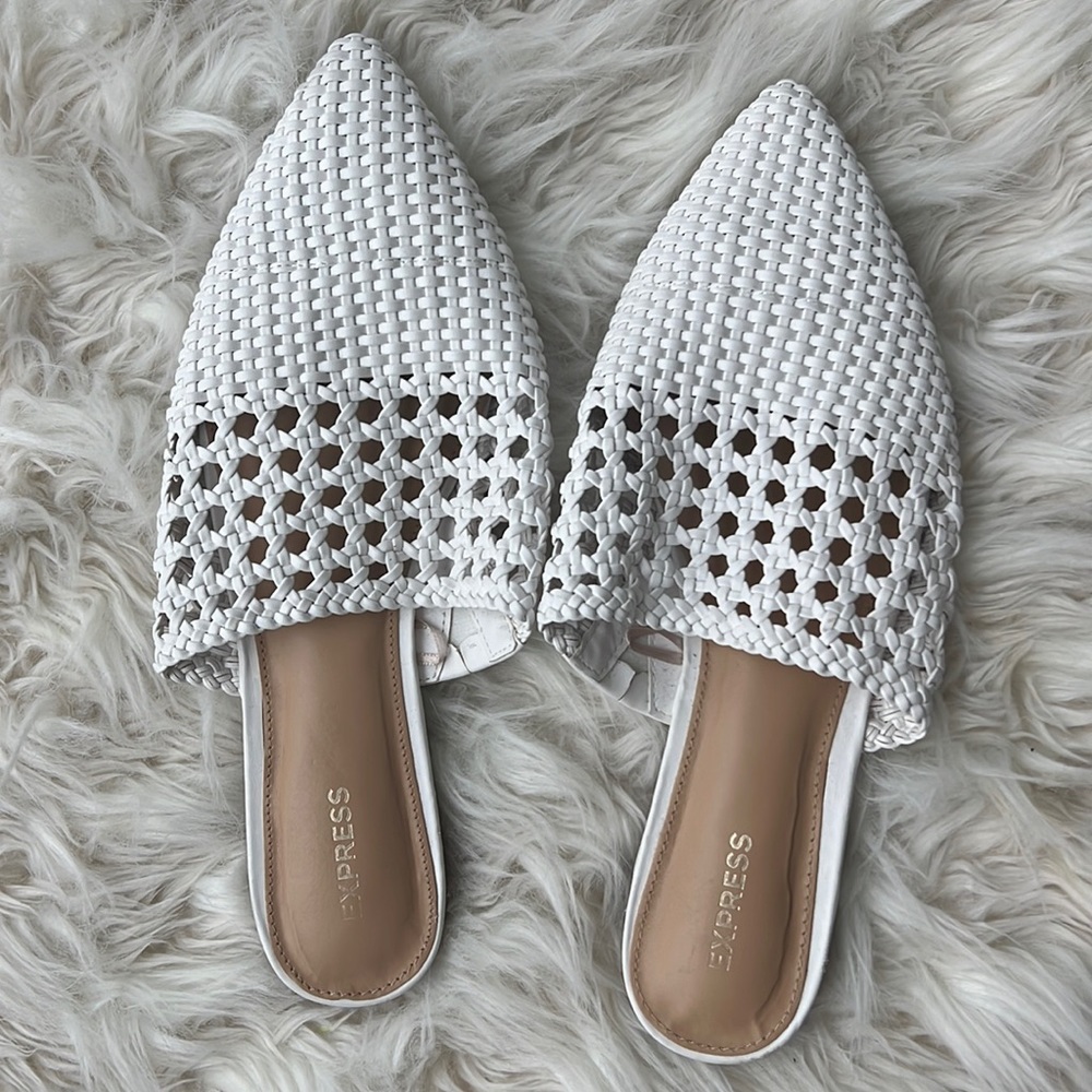 White mules